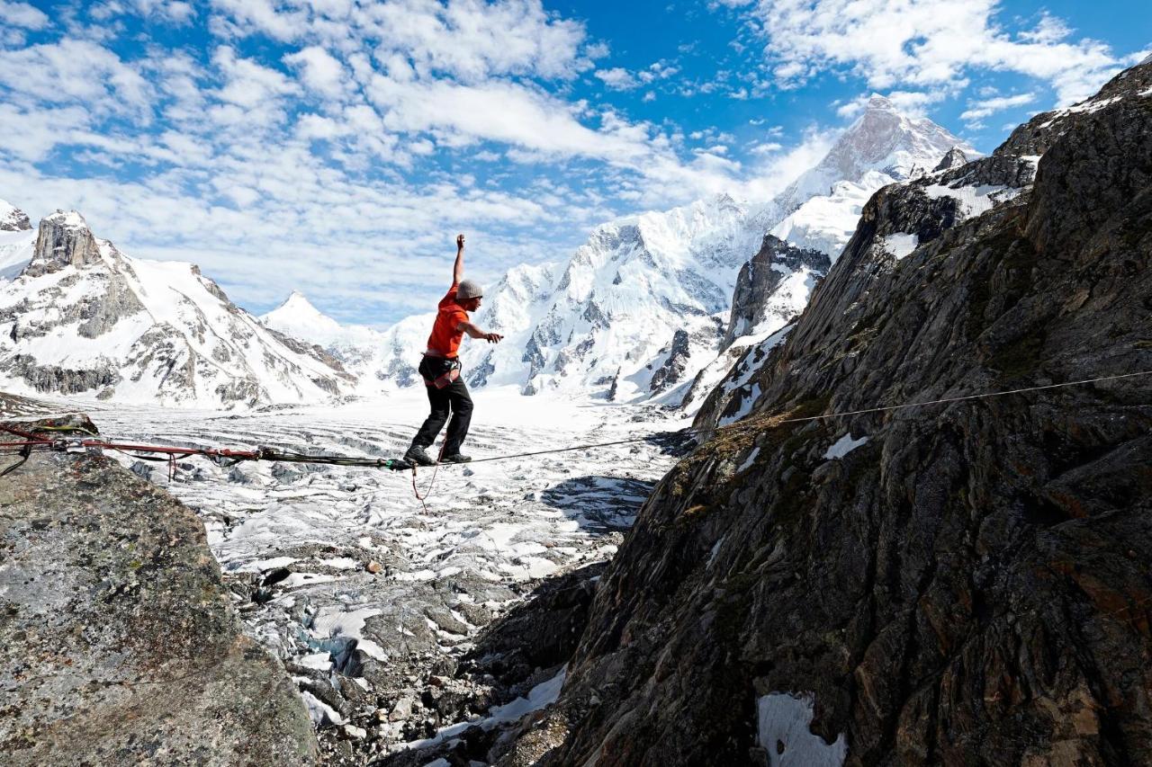 High Peaks Hotel Glaciar Fox Exterior foto