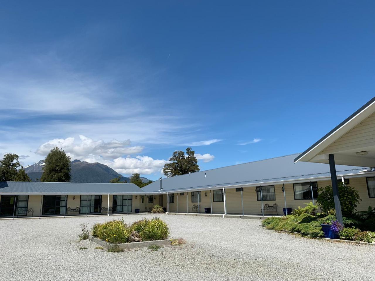 High Peaks Hotel Glaciar Fox Exterior foto